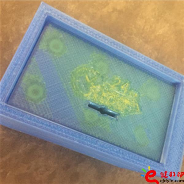 來看看金銀珠寶首飾專用的塑料3D打印保險箱_最專業的3D打印服務平臺